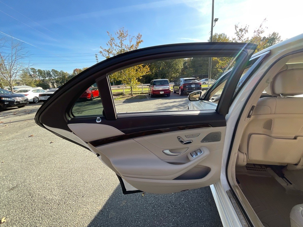 2017 Mercedes-Benz S-Class Image 47