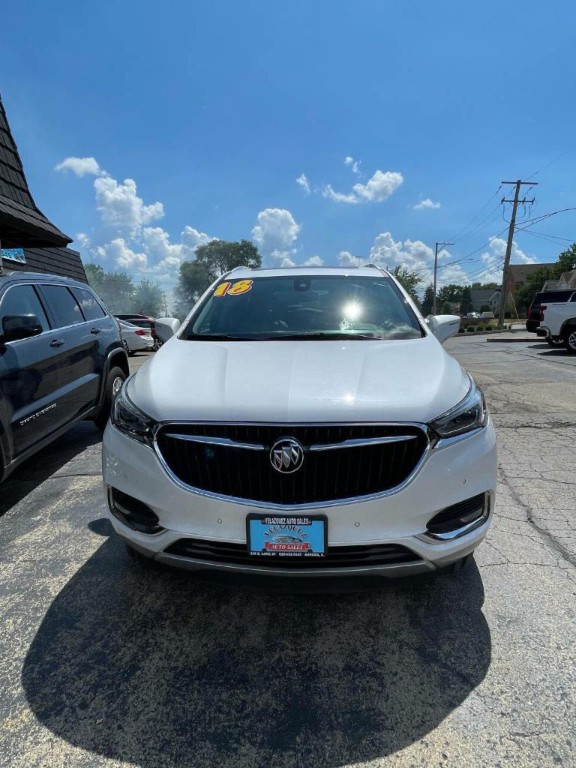 2018 Buick Enclave Image 2