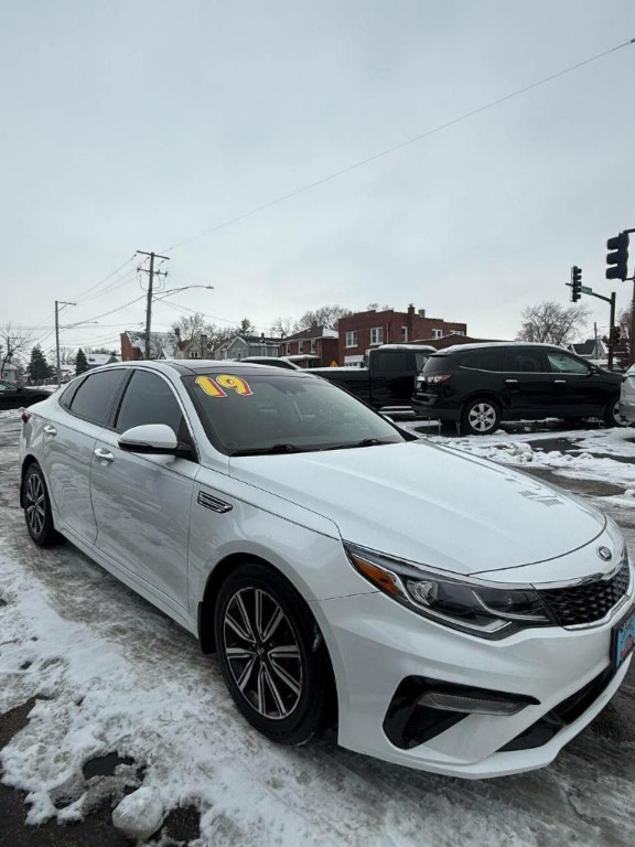 2019 Kia Optima Image 3