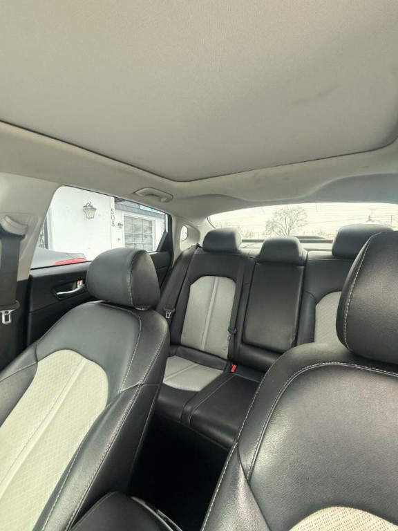 2019 Kia Optima Image 10