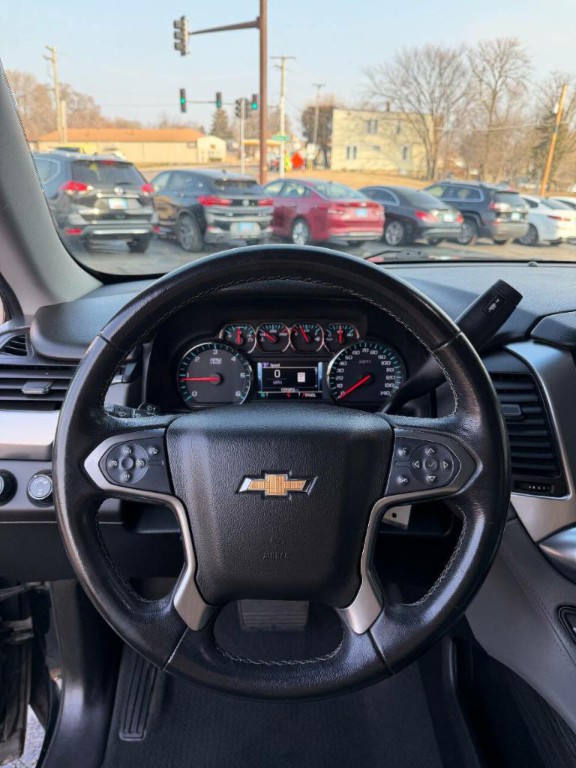 2019 Chevrolet Suburban Image 7