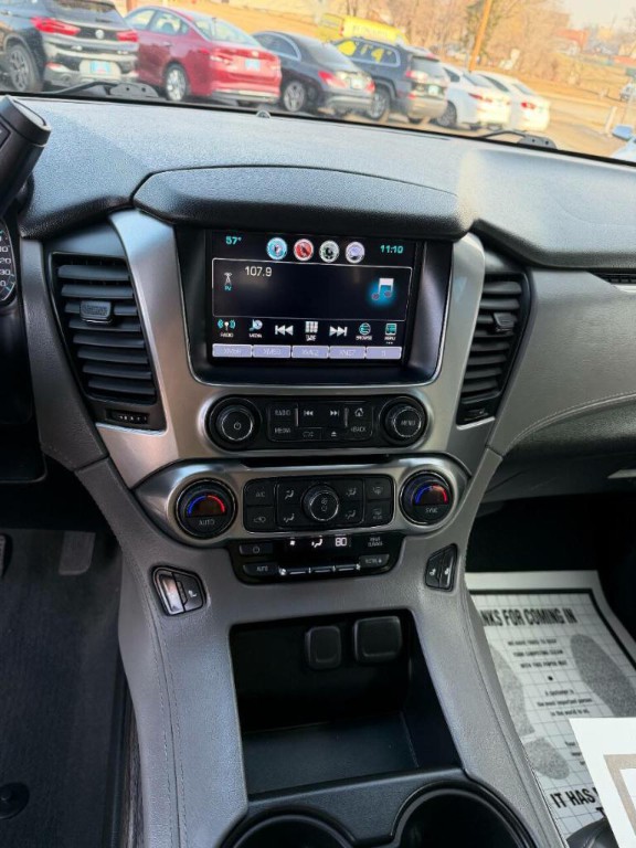 2019 Chevrolet Suburban Image 8