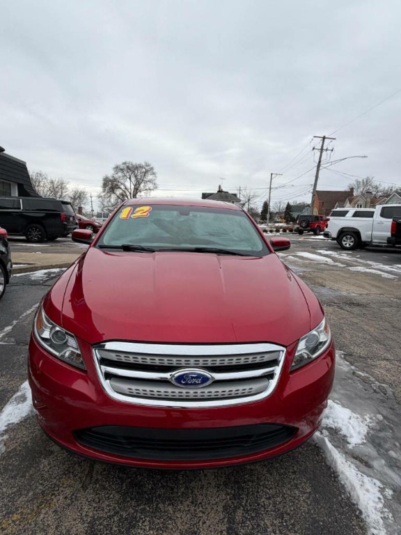 2012 Ford Taurus Image 2
