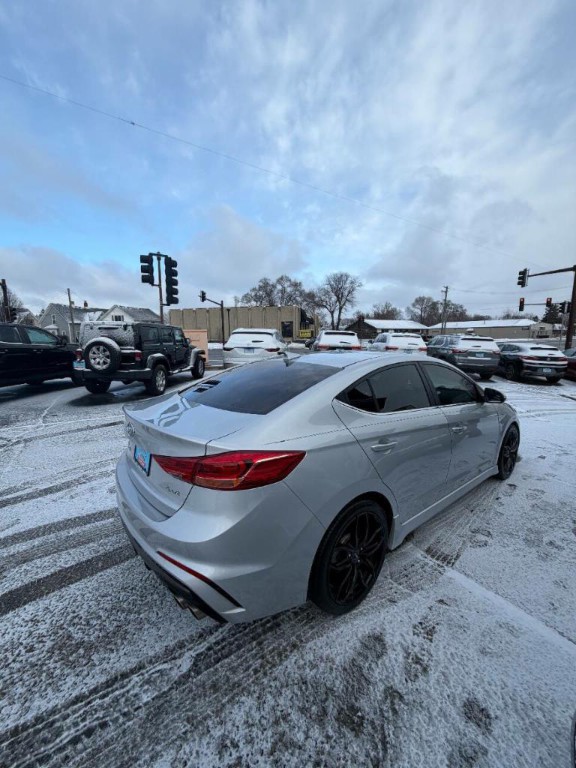2018 Hyundai Elantra Image 7