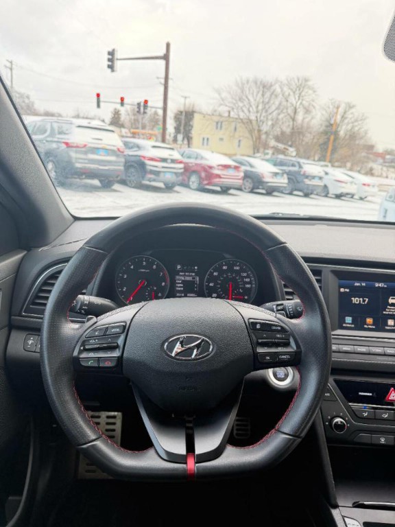 2018 Hyundai Elantra Image 8