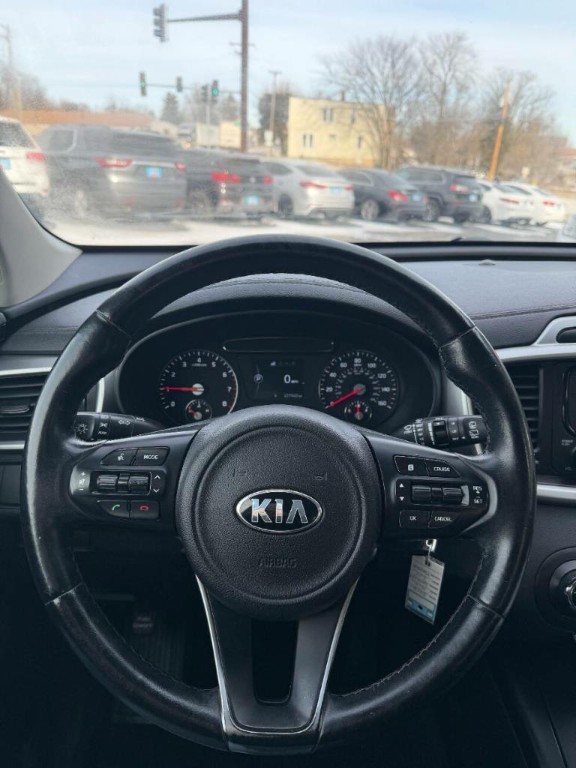 2016 Kia Sorento Image 8