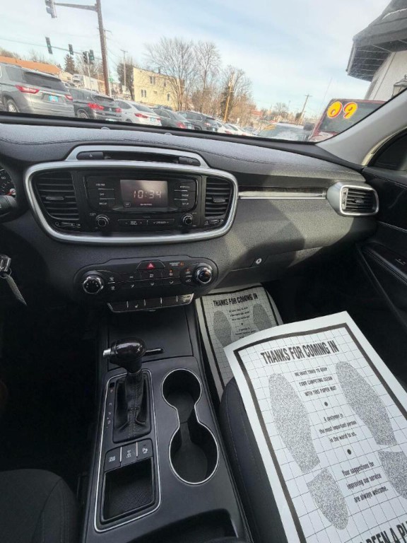 2016 Kia Sorento Image 9