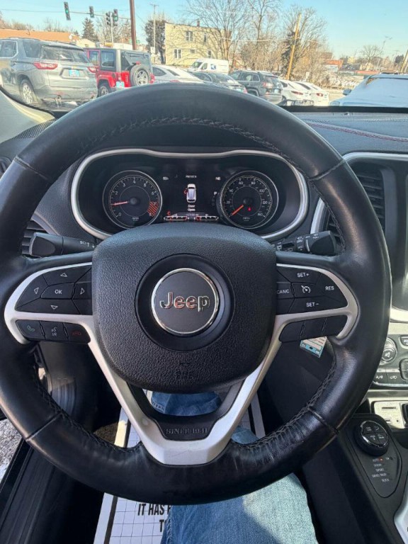 2015 Jeep Cherokee Image 7