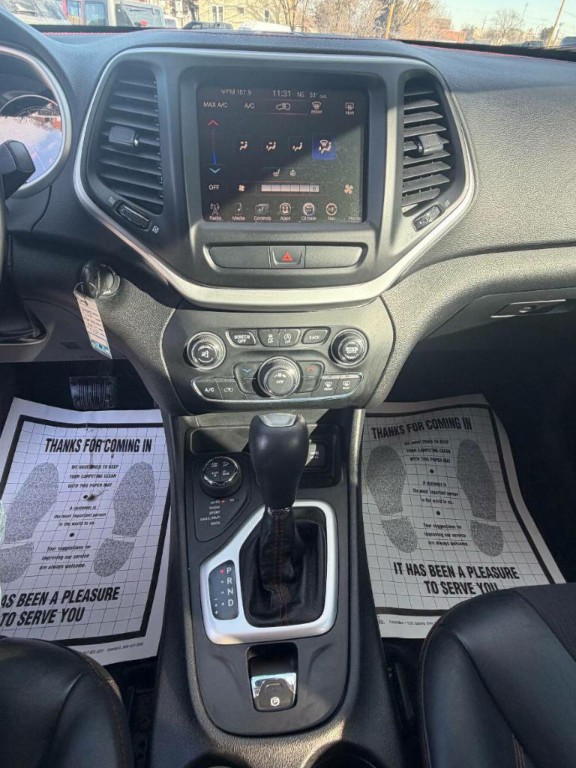 2015 Jeep Cherokee Image 8