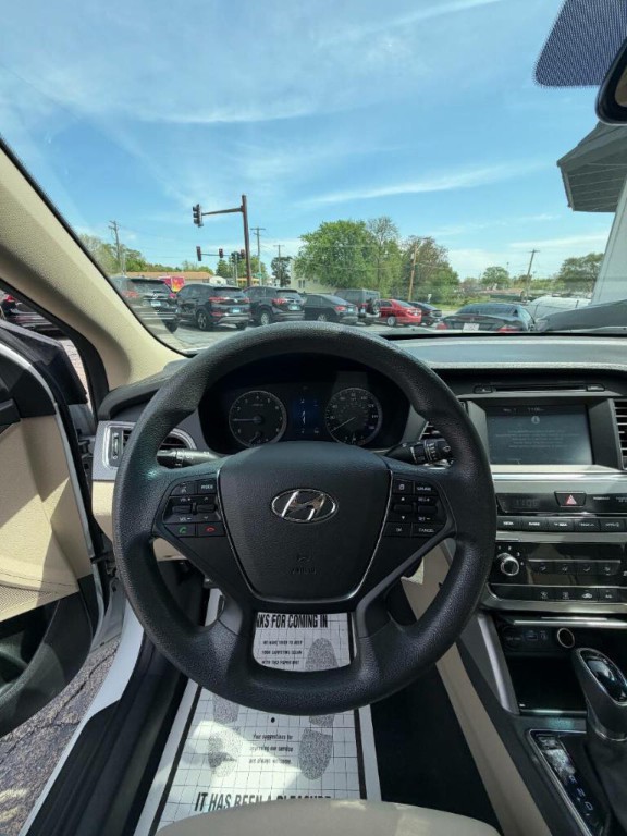 2017 Hyundai Sonata Image 8