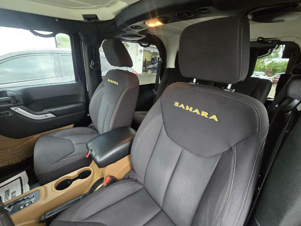 2013 Jeep Wrangler Image 9