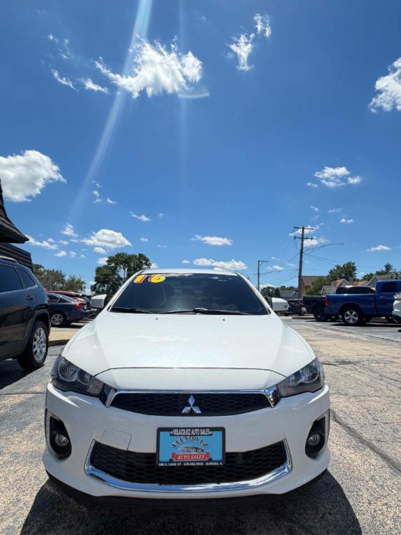 2016 Mitsubishi Lancer Image 2