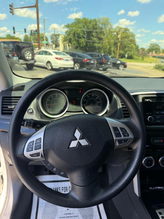 2016 Mitsubishi Lancer Image 8