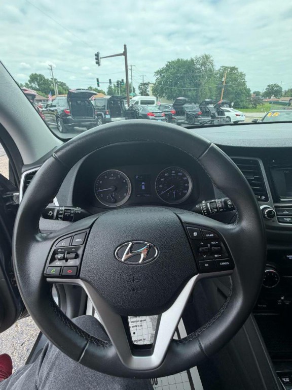 2017 Hyundai Tucson Image 8