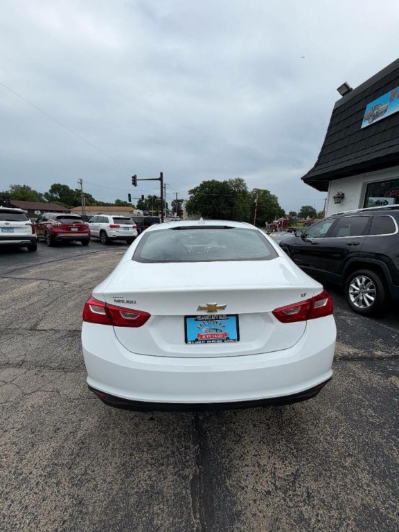 2016 Chevrolet Malibu Image 6