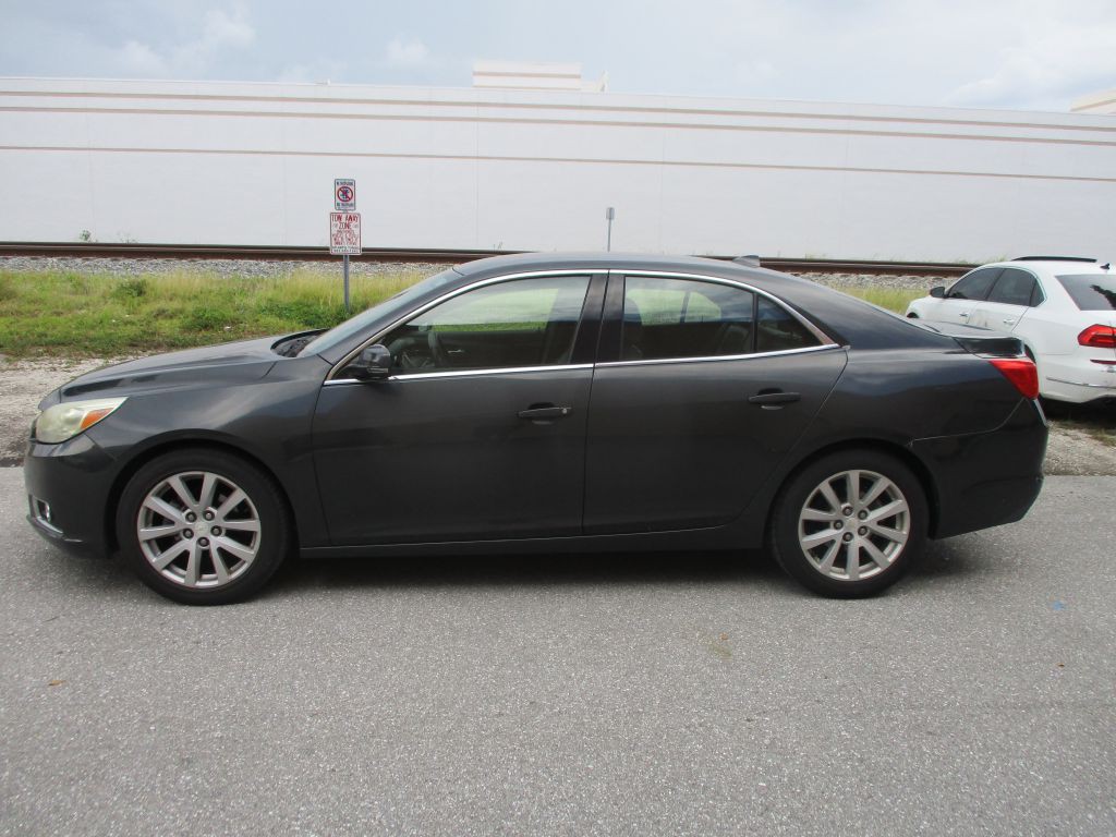 2014 Chevrolet Malibu Image 4