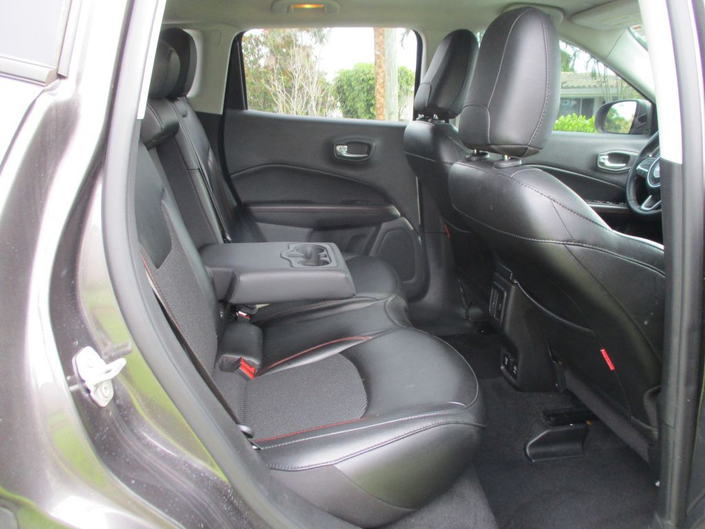 2020 Jeep Compass Image 10