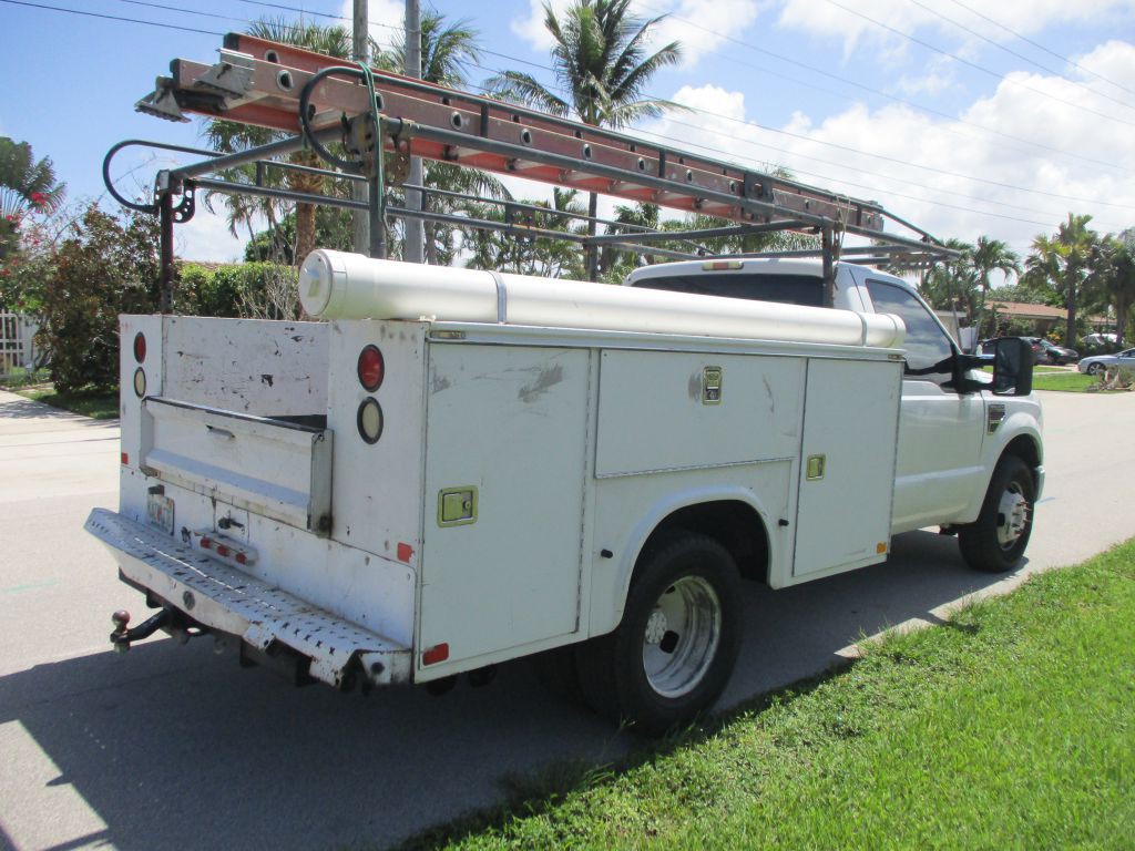 2009 Ford F-350 Image 6