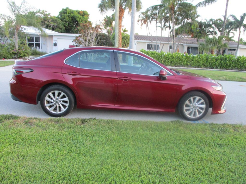 2022 Toyota Camry Image 8