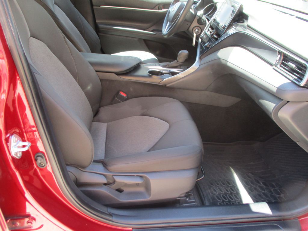 2022 Toyota Camry Image 9