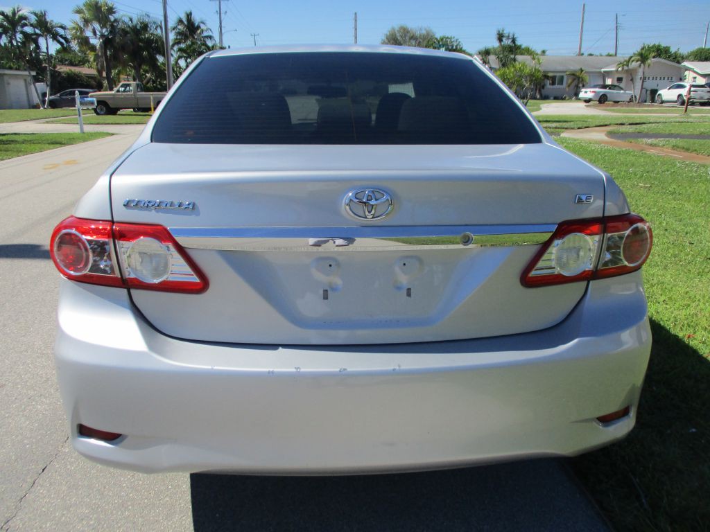 2013 Toyota Corolla Image 5