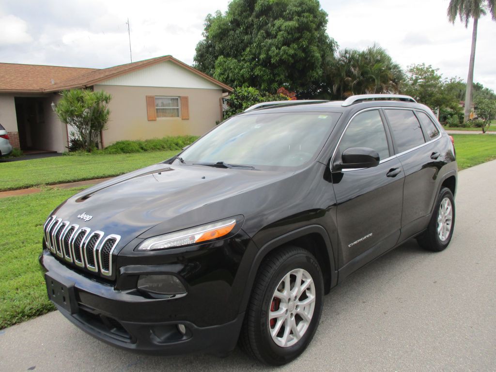 2017 Jeep Cherokee Image 1