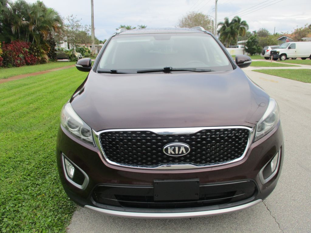 2016 Kia Sorento Image 2