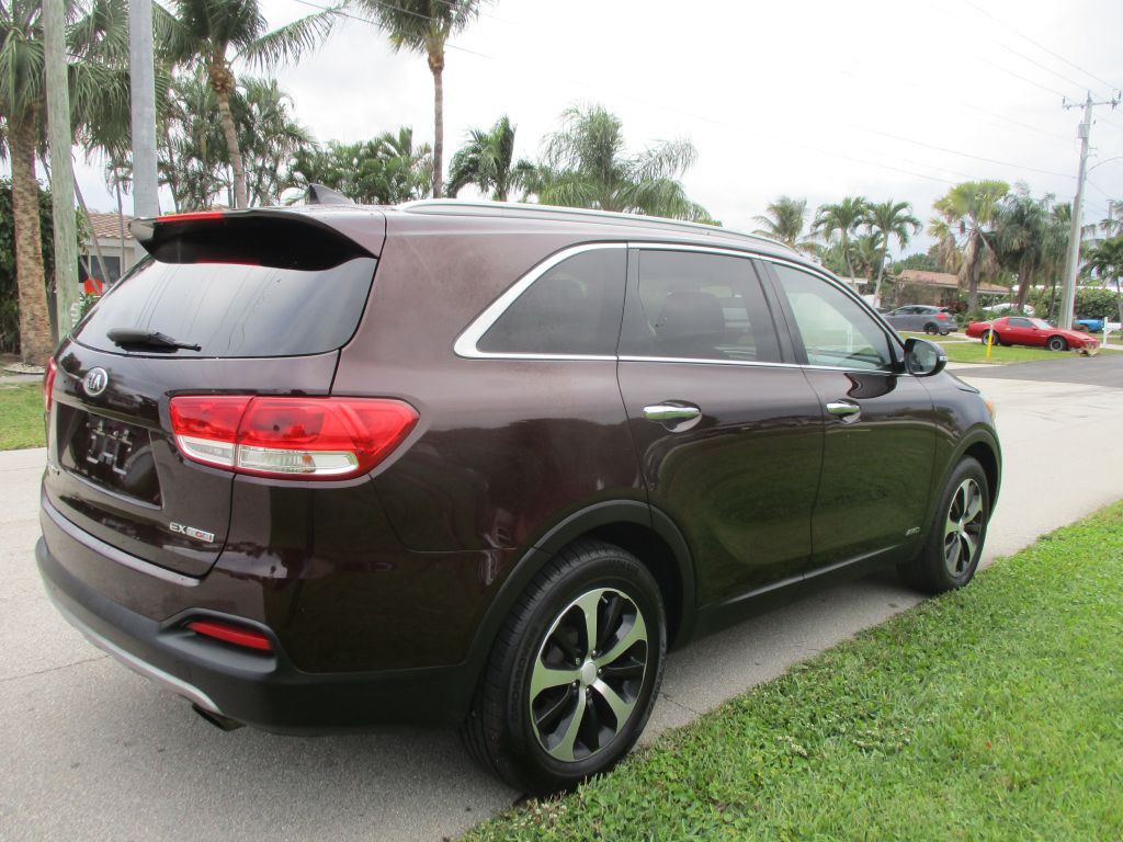 2016 Kia Sorento Image 7