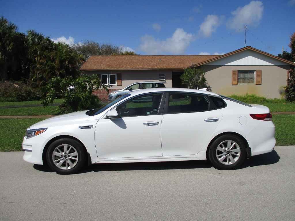 2016 Kia Optima Image 3