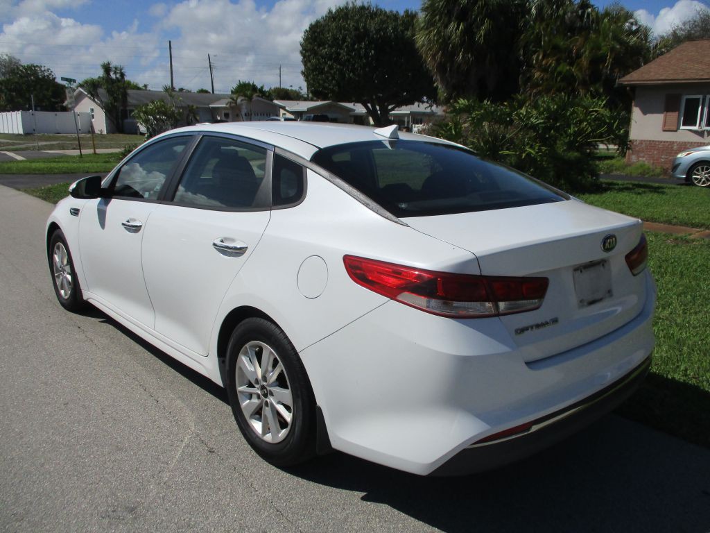 2016 Kia Optima Image 4