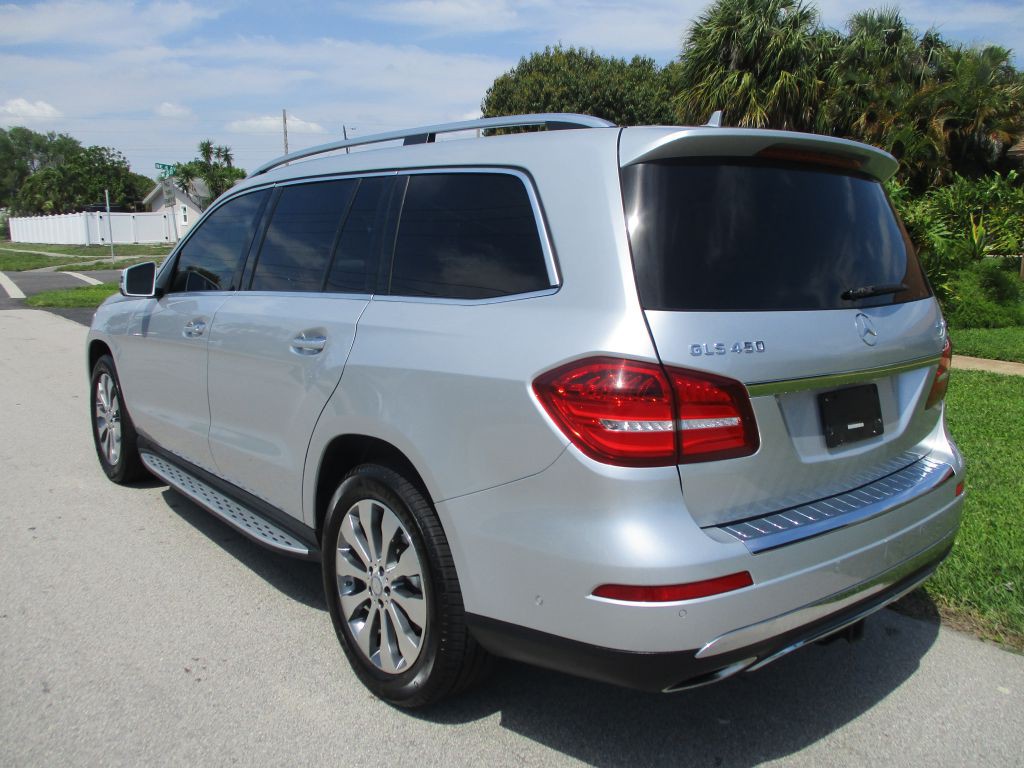 2017 Mercedes-Benz GLS-Class Image 4