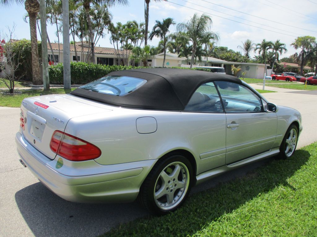 2002 Mercedes-Benz CLK-Class Image 6
