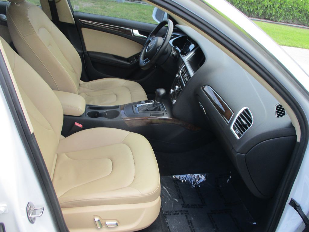 2016 Audi A4 Image 9