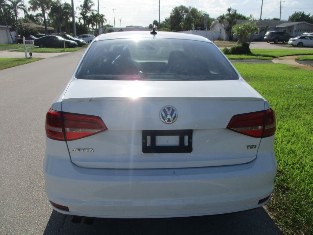 2015 Volkswagen Jetta Image 5