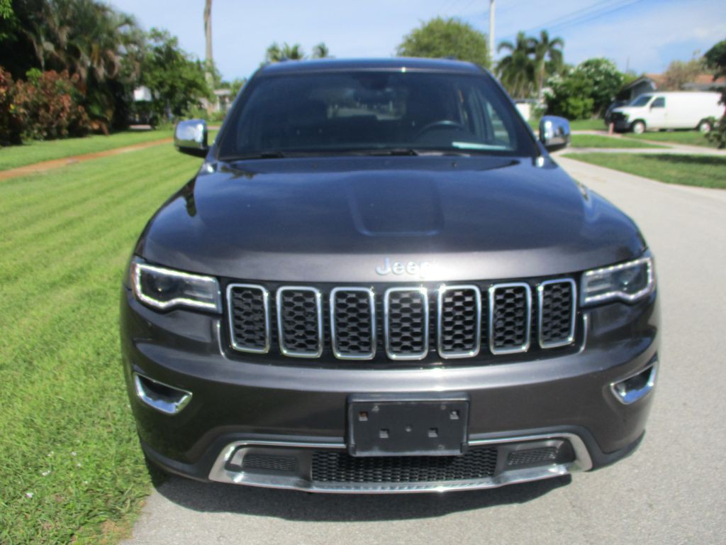 2017 Jeep Grand Cherokee Image 2
