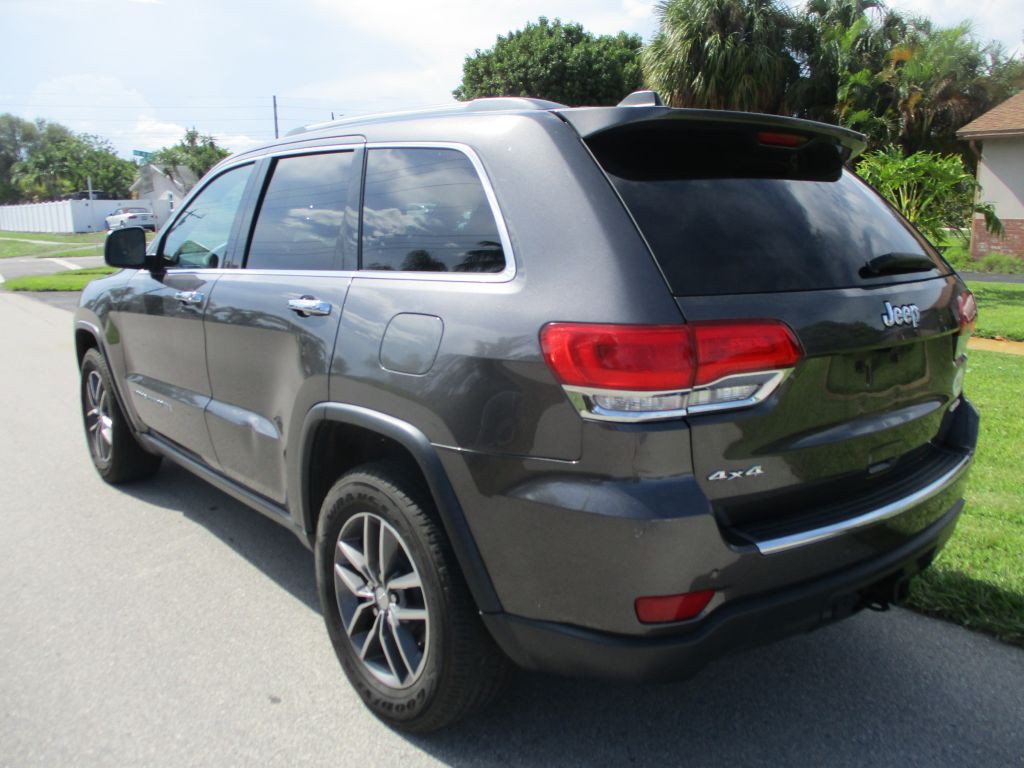 2017 Jeep Grand Cherokee Image 4
