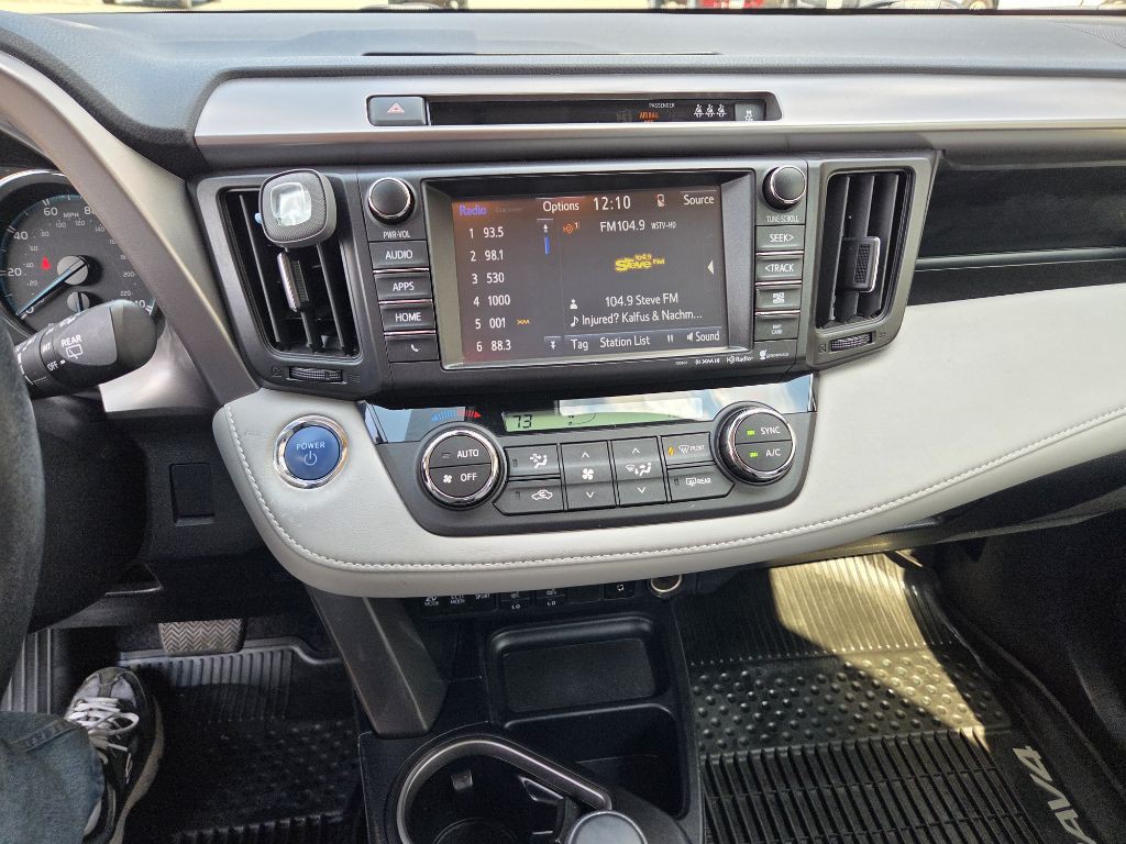 2018 Toyota Rav4 Image 10