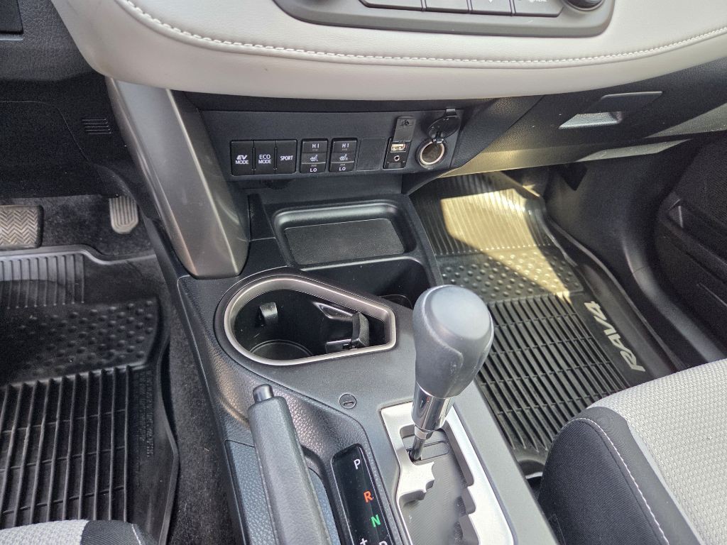 2018 Toyota Rav4 Image 8
