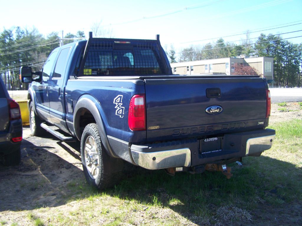 2011 Ford F-250 Image 2