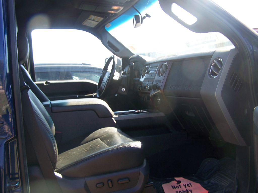2011 Ford F-250 Image 4