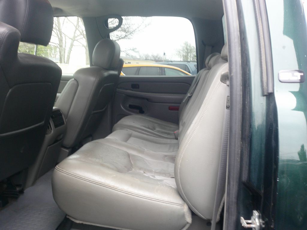 2005 GMC Sierra Image 3