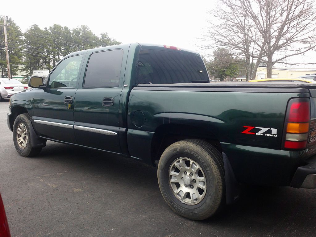 2005 GMC Sierra Image 4
