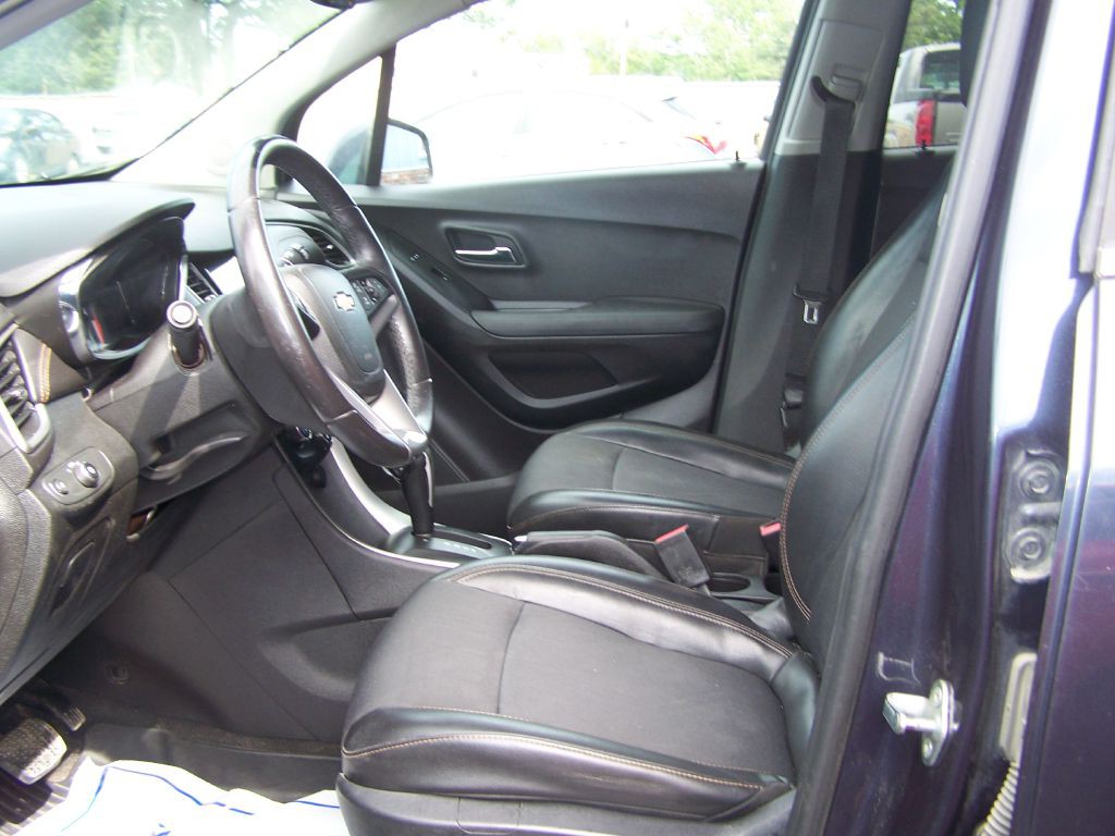 2018 Chevrolet Trax Image 2