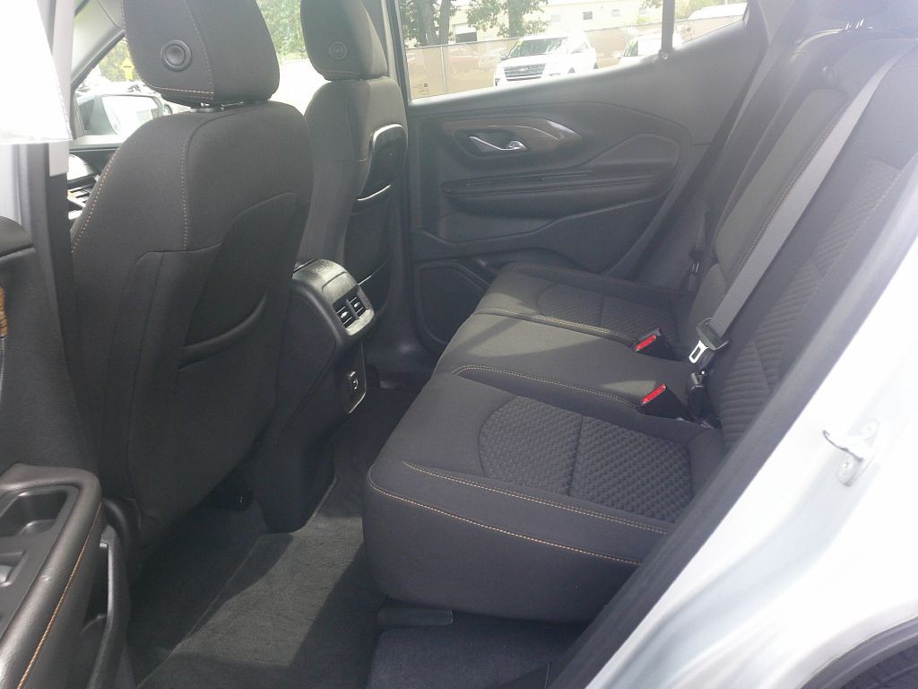 2021 GMC Terrain Image 4