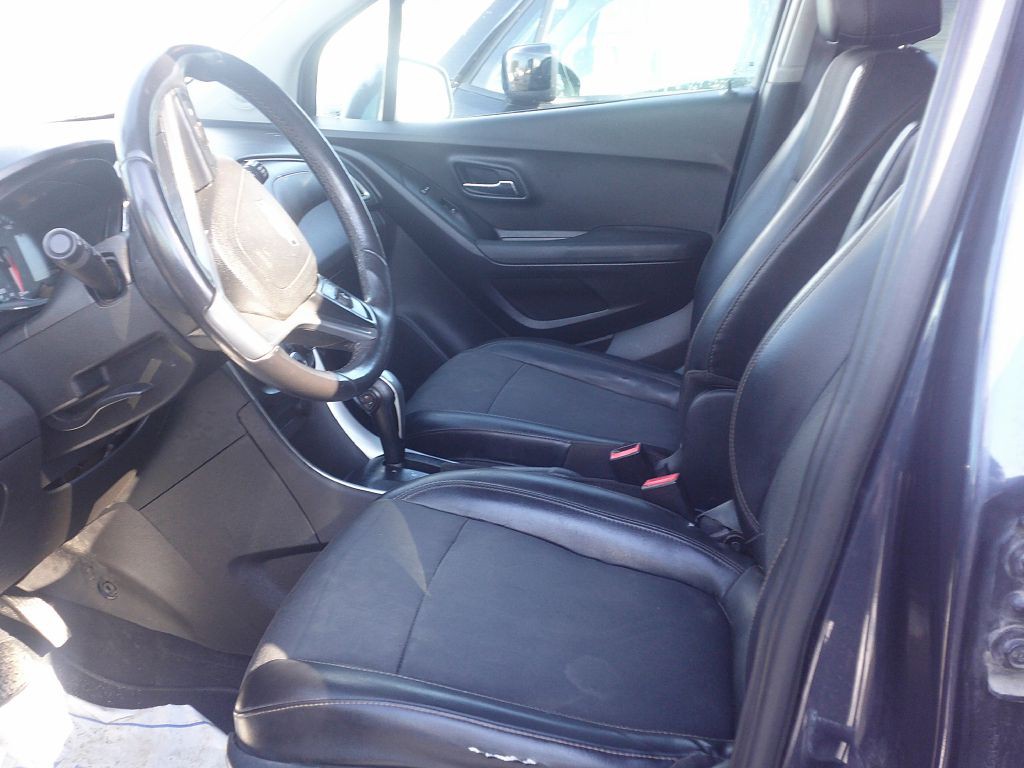 2018 Chevrolet Trax Image 2