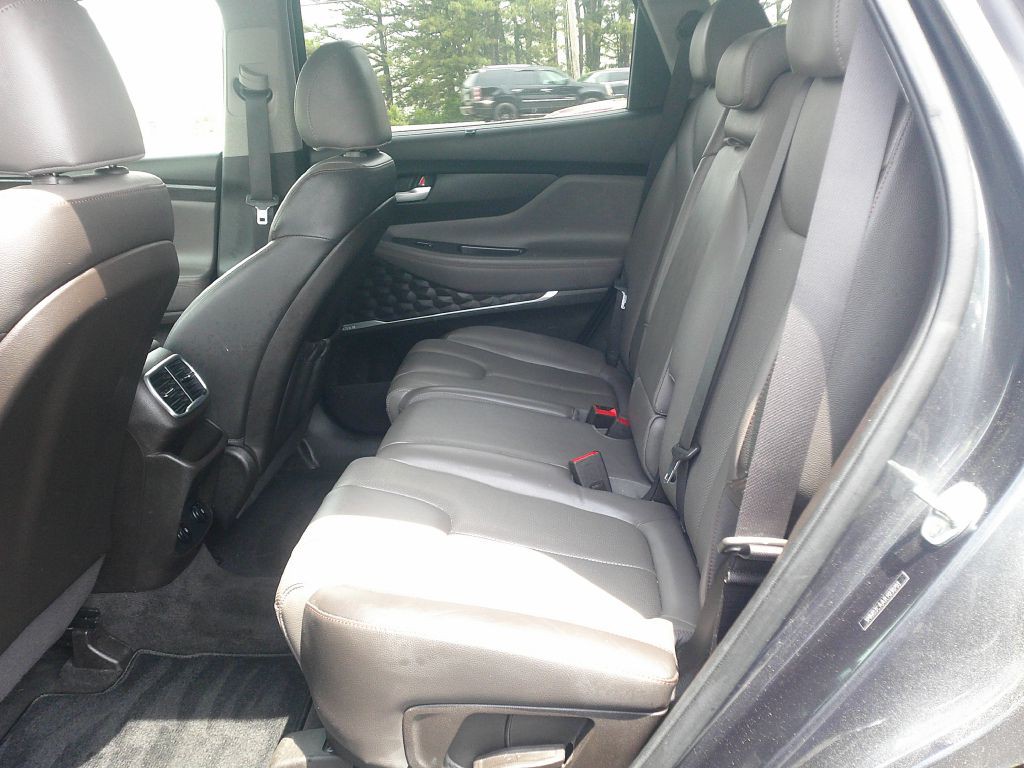 2020 Hyundai Santa Fe Image 4