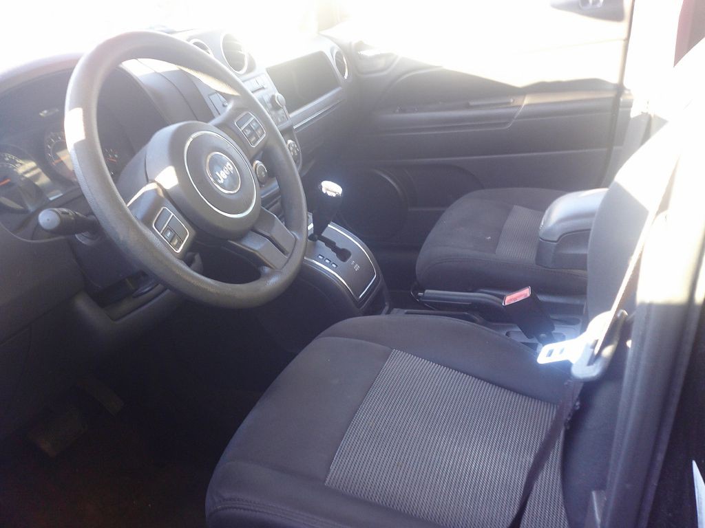 2016 Jeep Patriot Image 2