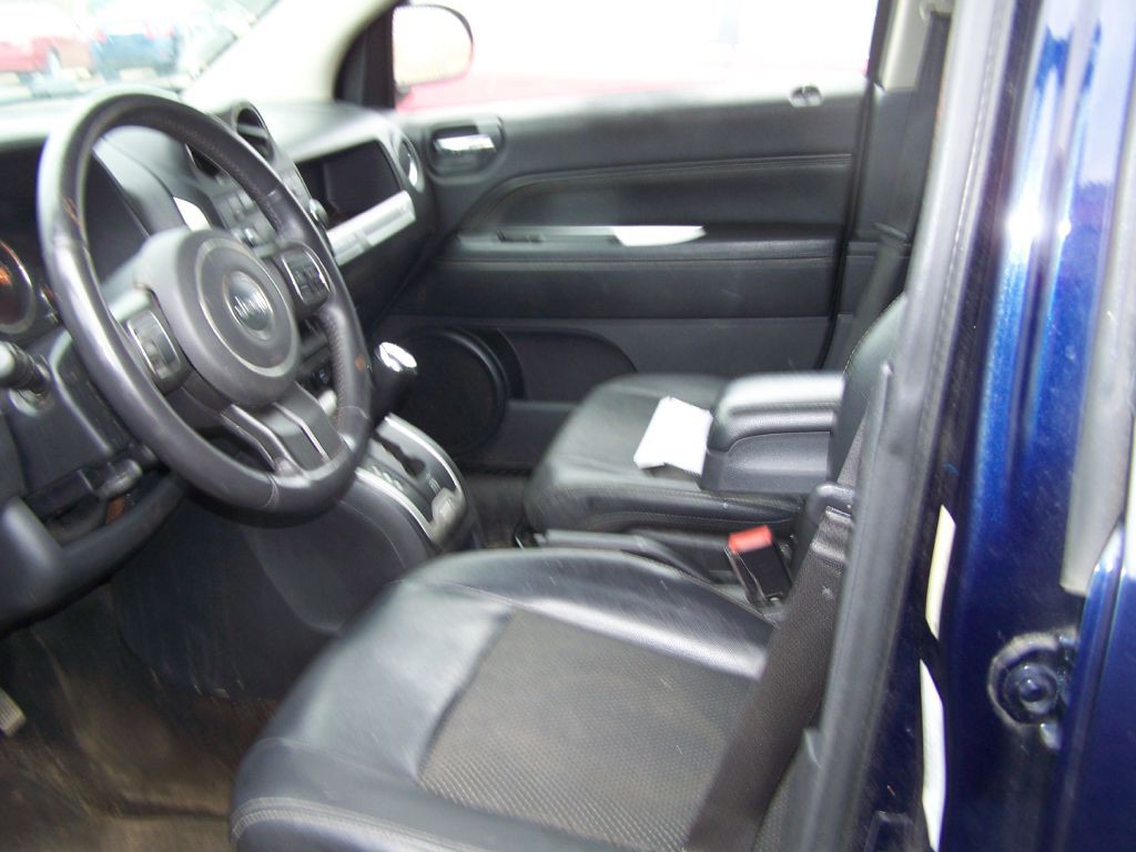 2014 Jeep Compass Image 2