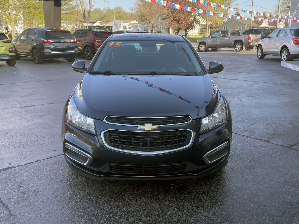 2015 Chevrolet Cruze Image 3