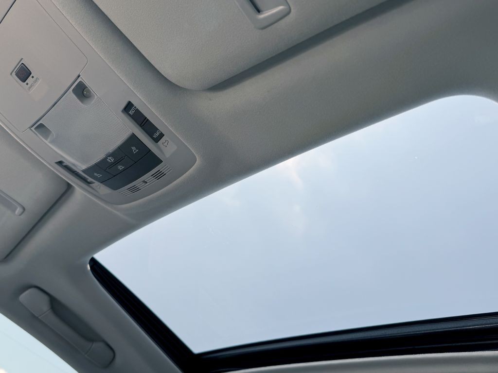 2015 Lexus RX Image 23